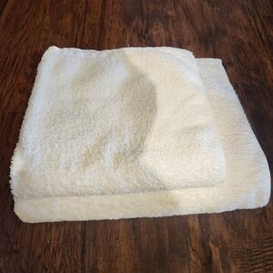 Matouk Marcus Collection Soft White Towel